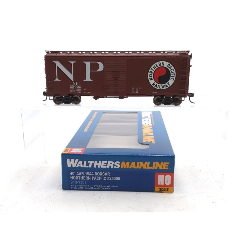 Walthers 910-1307 HO Scale Northern Pacific 40′ AAR 1944 Boxcar #25005 NIB