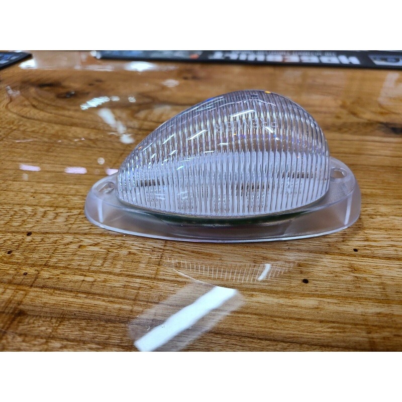 up-38449 15 LED Freightliner Sleeper Clearance/Marker Light Amber LED/Clear Lens up-38449