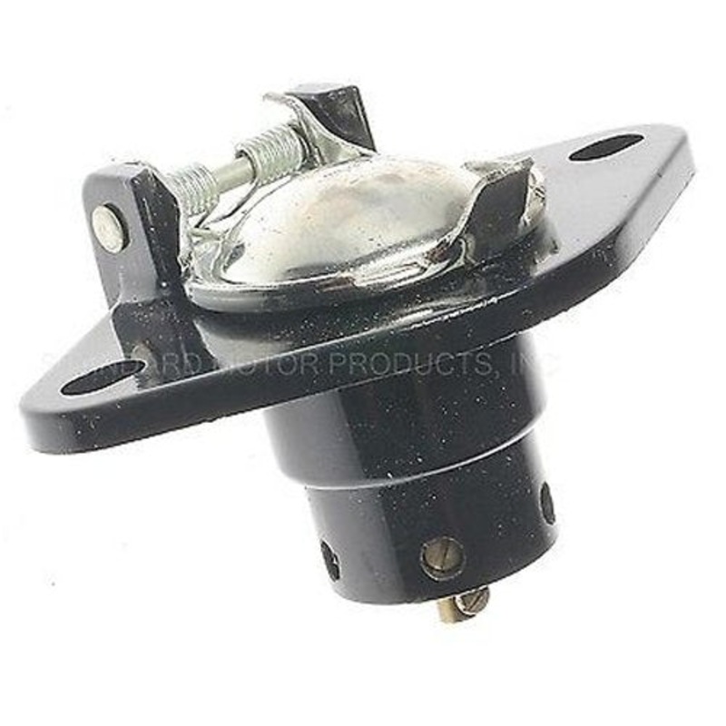 Universal 6- pole Self Locking Trailer Connector Socket