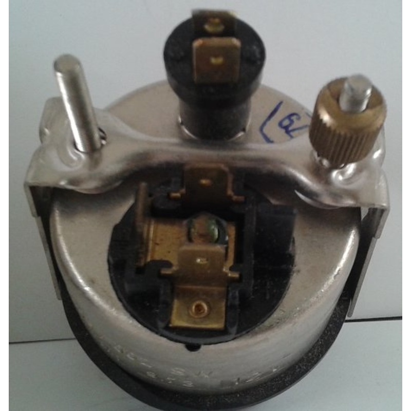 VDO Gauge 0-150 PSI Oil Pressure Electric 2-1/32 Inch Diameter 12V NOS – MADE IN GERMANY