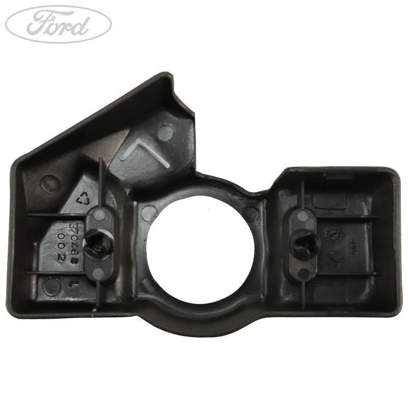 SEAT BACK LATCH COVER