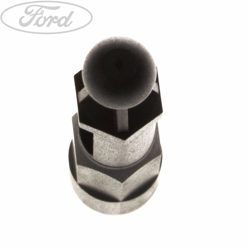 CYLINDER HEAD COVER FIXING STUD