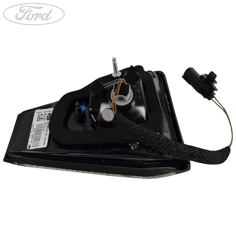 KUGA MK2 N/S REAR INNER LIGHT LAMP UNIT LEVEL 1 2016-2017