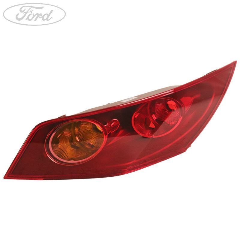 STREETKA REAR PASSENGER SIDE TAILLIGHT LAMP UNIT 12/2002-12/2005