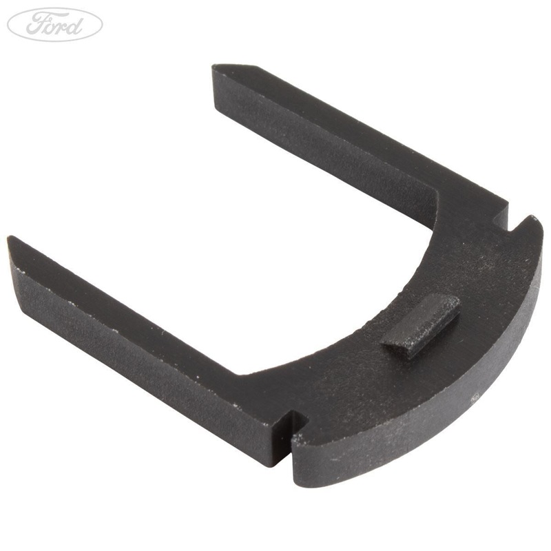 FOCUS C-MAX TOWING BAR RETAINING CLIP BRACKET 11/2015-