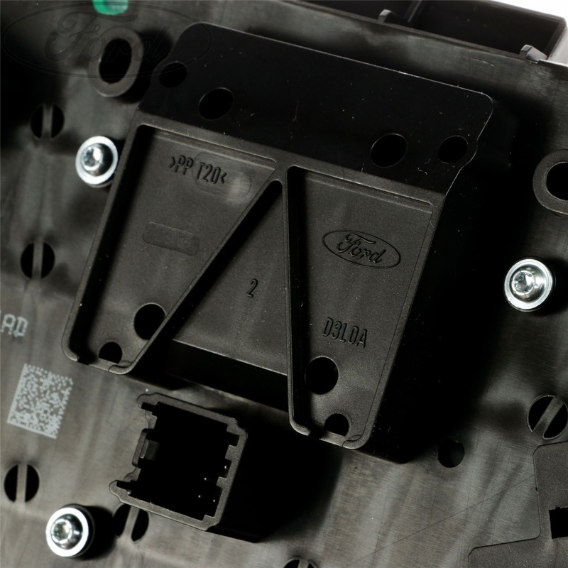 RADIO HEAD UNIT CONTROL PANEL