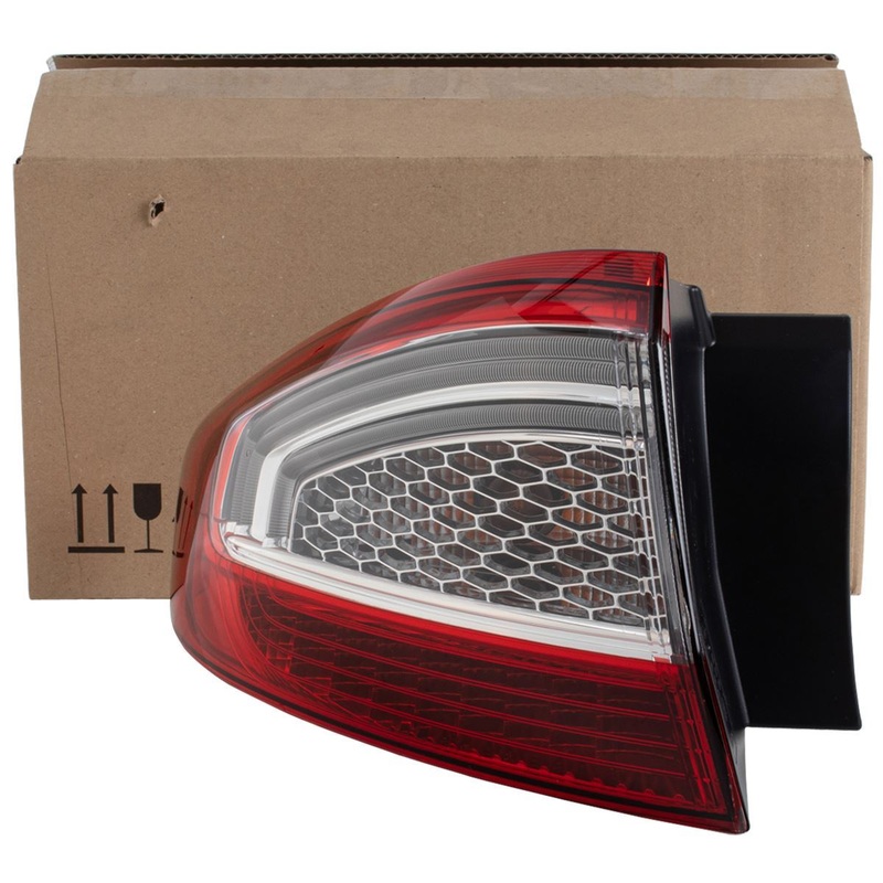 MONDEO OUTER REAR N/S LEFT LIGHT TAIL LAMP CLUSTER