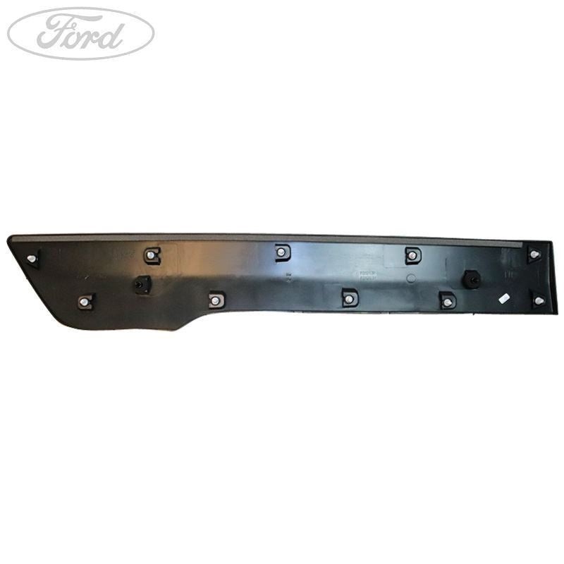 REAR QUARTER OUTER MOULDING