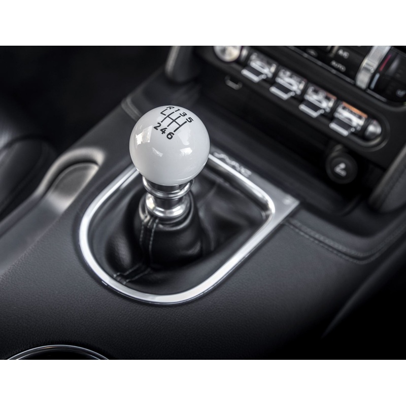 PERFORMANCE SHIFT KNOB WITH FITTING  06/2018