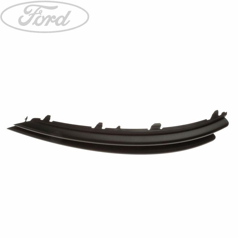 FOCUS N/S REAR BUMPER INSERT