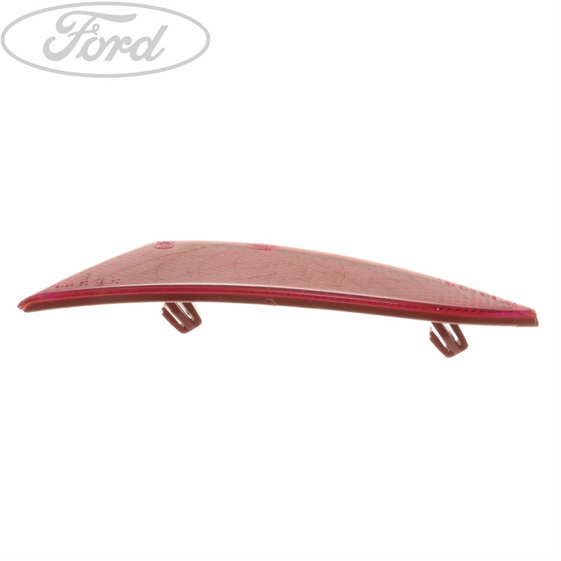 FOCUS REAR BUMPER REFLECTOR