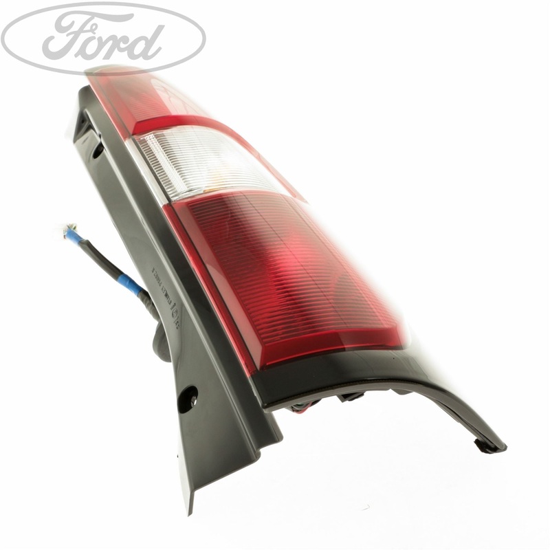 EVEREST REAR DRIVER SIDE LIGHT LAMP CLUSTER UNIT WAGON 200-2015