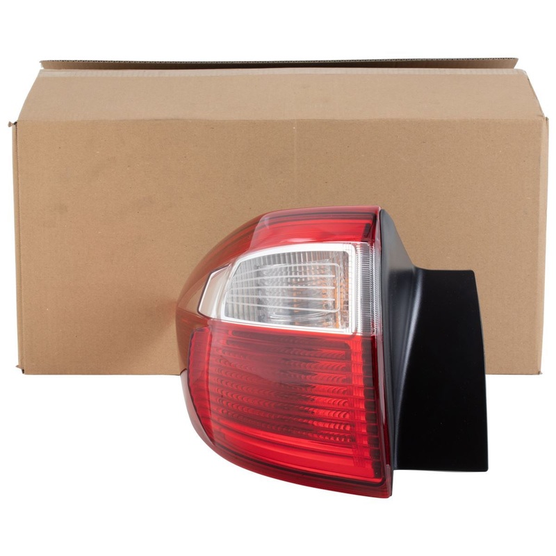 C-MAX REAR N/S OUTER TAIL LIGHT LAMP CLUSTER 2010-2015