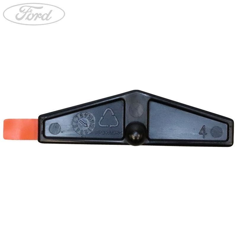 FOCUS B-MAX FRONT WINDSCREEN UPPER STUD