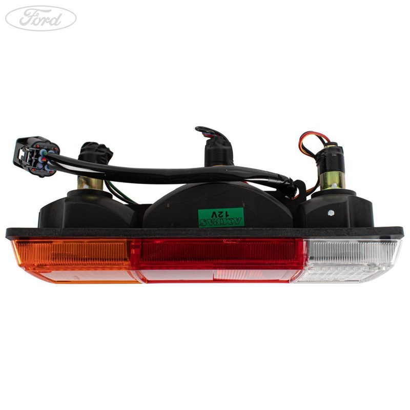 RANGER EVEREST REAR PASSENGER SIDE TAIL LIGHT LAMP 2006-2015