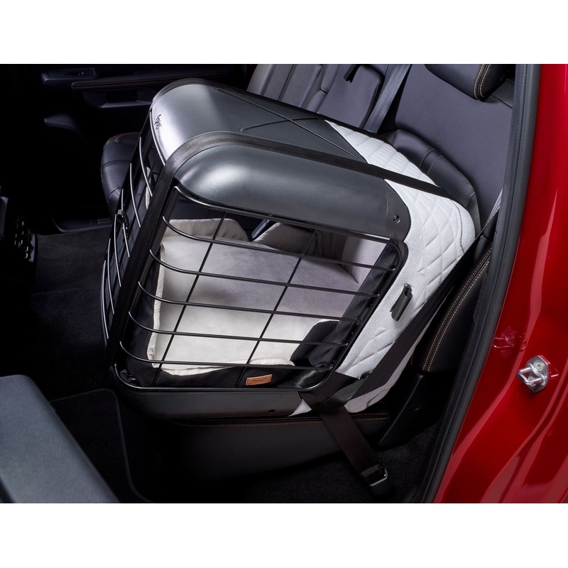 4PETS* CAREE TRANSPORT BOX FOR CATS AND DOGS TO BE SECURELY FIXED ONTO MOST PASSENGER SEATS