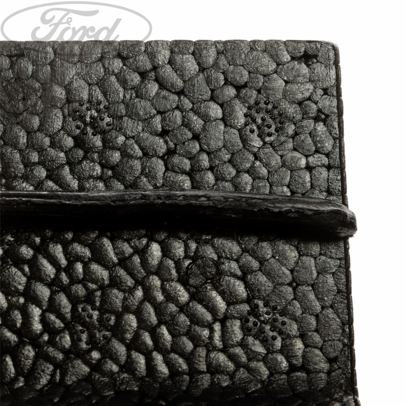 SPARE WHEEL CARRIER SUPPORT RETAINER