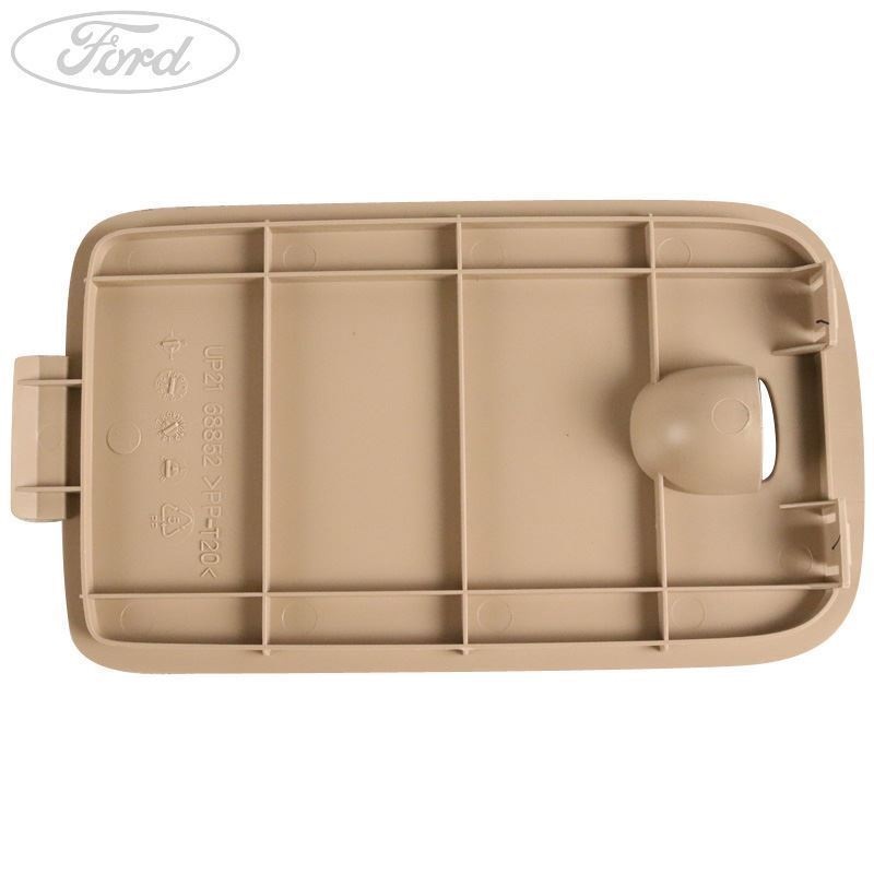 EVEREST TAILGATE INTERIOR COVER CENTRE CAMEL