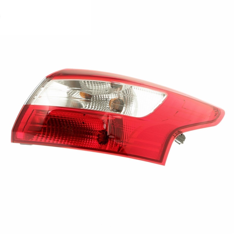 FOCUS MK3 REAR DRIVER SIDE TAIL LIGHT LAMP CLUSTER 2011-2015